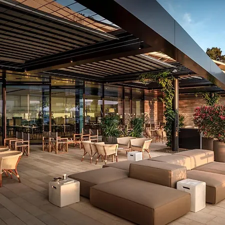 Grand Park By Maistra Collection