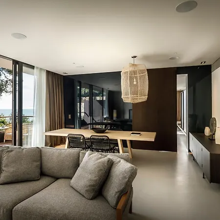 Grand Park By Maistra Collection