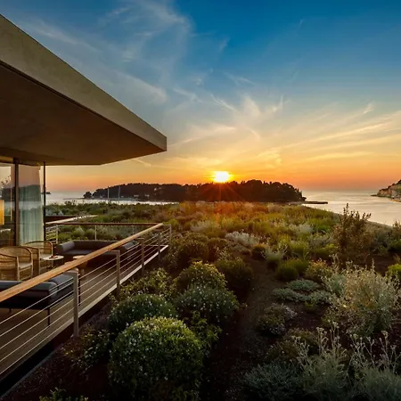 Grand Park By Maistra Collection 5*