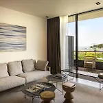 Grand Park By Maistra Collection