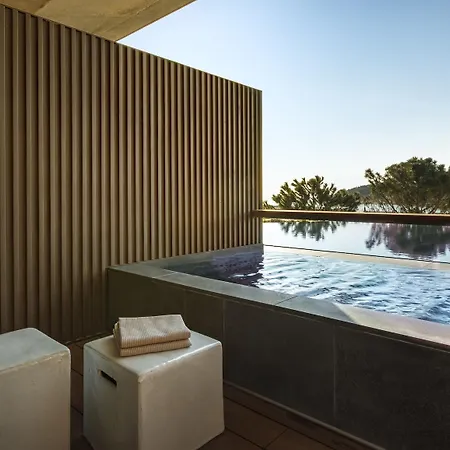 Grand Park By Maistra Collection