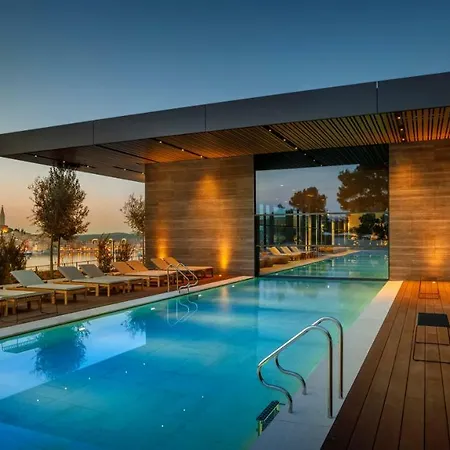 Grand Park By Maistra Collection Hotel Rovigno