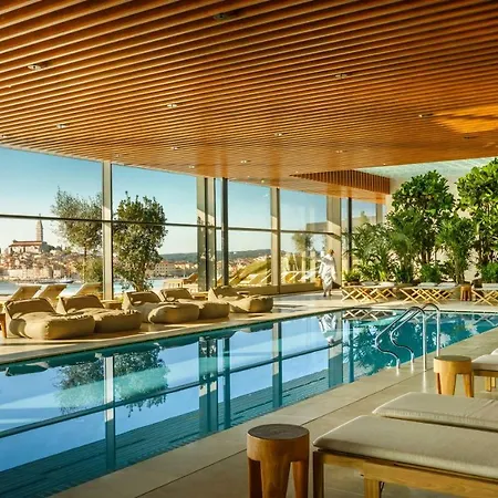 Grand Park By Maistra Collection Hotel