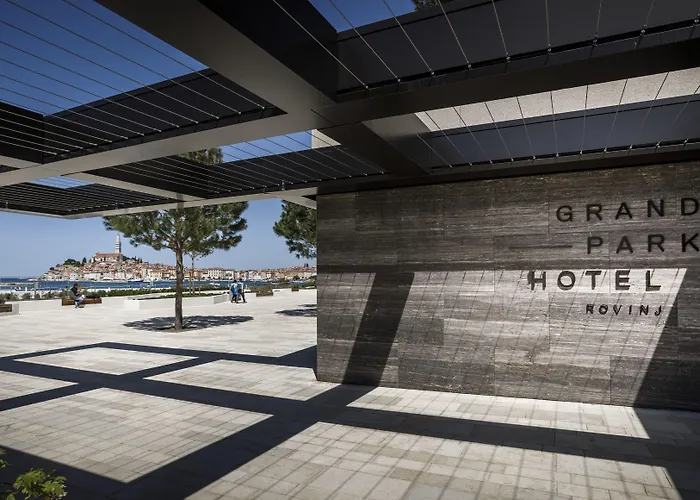 Hotel Grand Park By Maistra Collection 5*