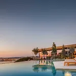 Grand Park By Maistra Collection 罗维尼